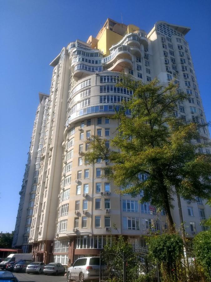 Французький Бульвар 22, Клиника Филатова, Университет Odessa Zewnętrze zdjęcie